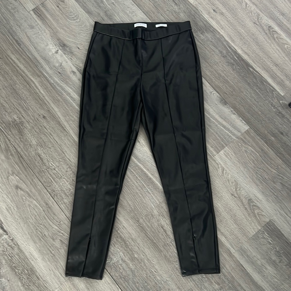 NWT Sofia Vergara Rosa HR faux leather Jegging size 12